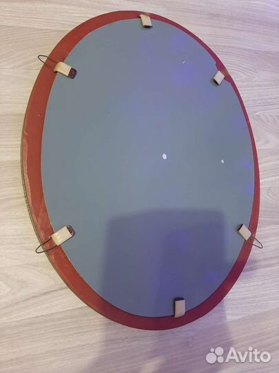 Зеркало овальное,в оправе