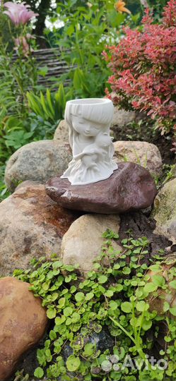 Кашпо для цветов девочка и кот