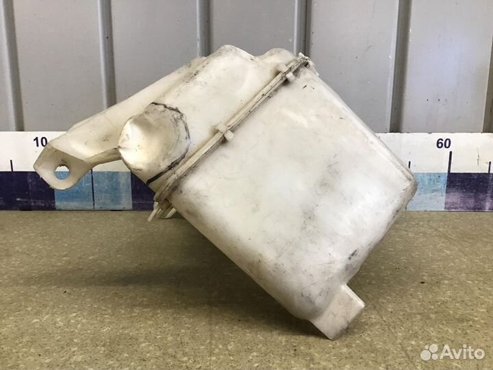 Бачок омывателя лобового стекла Lexus RX 300 1998