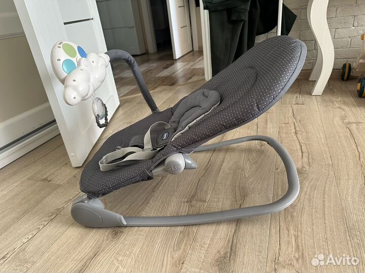 Шезлонг детский chicco