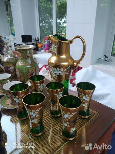 Продаю чайные и кофейные сервизы, статуэтки