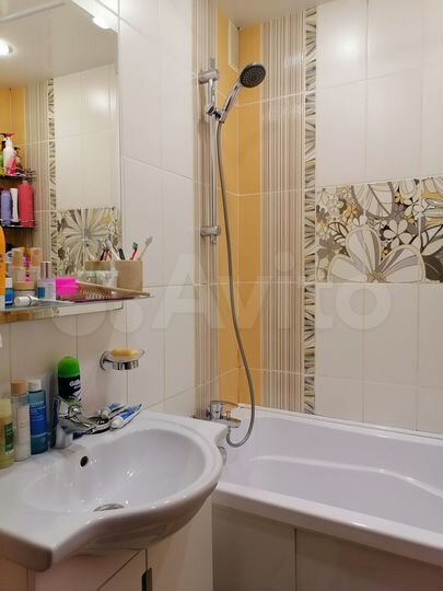 4-к. квартира, 79 м², 9/9 эт.