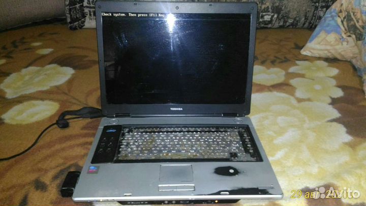 Ноутбук toshiba