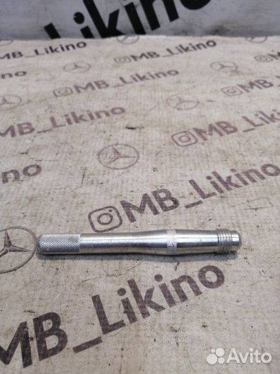 Болт крепления колеса Mercedes S-Class W221