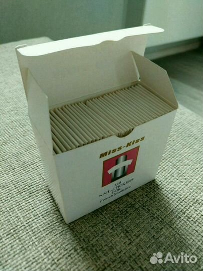 4200шт. Полоски френч самоклеящиеся для маникюра