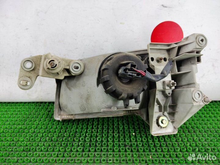 Фара передняя правая Mazda Demio DW3W B3 1999