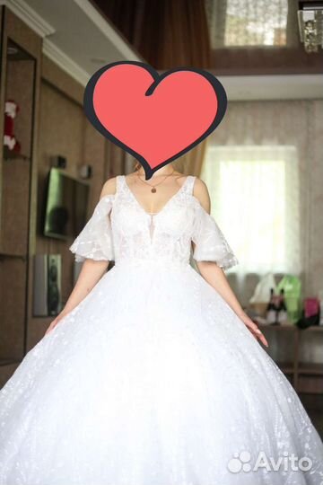 Великолепное свадебное платье