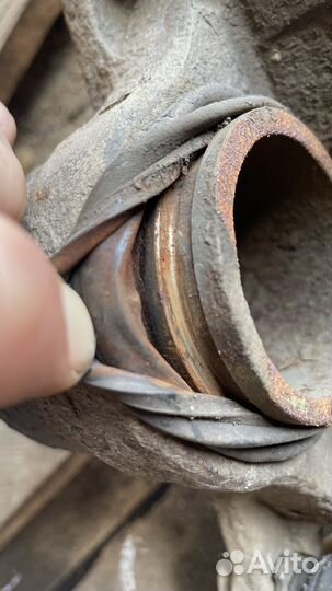 Передние суппорта lancer 9 1.6