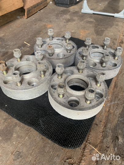 Проставки на колесатеррано-дастер