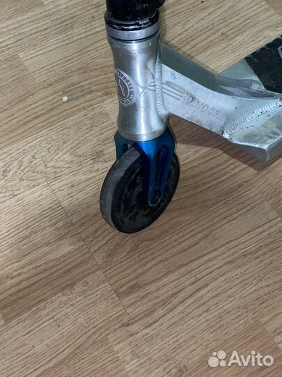 Вилка tilt tomahawk синего цвета идеал