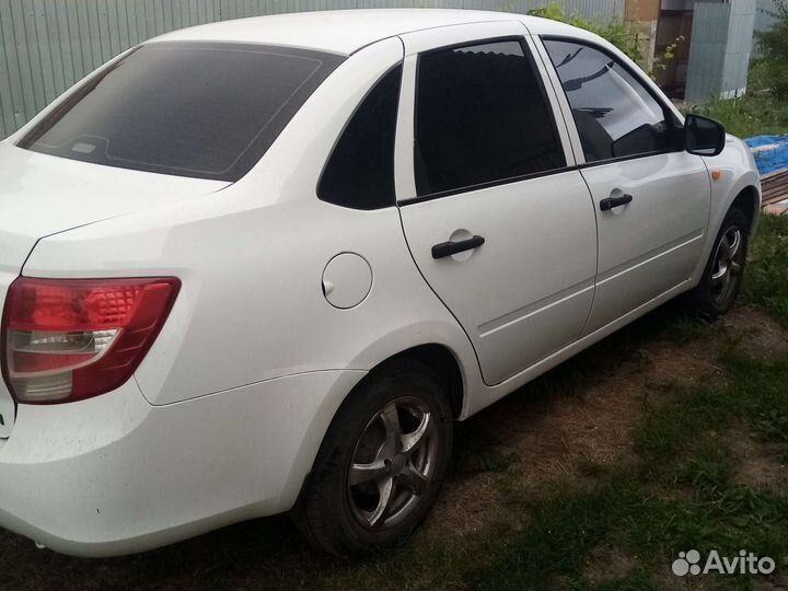 LADA Granta 1.6 МТ, 2012, 166 000 км