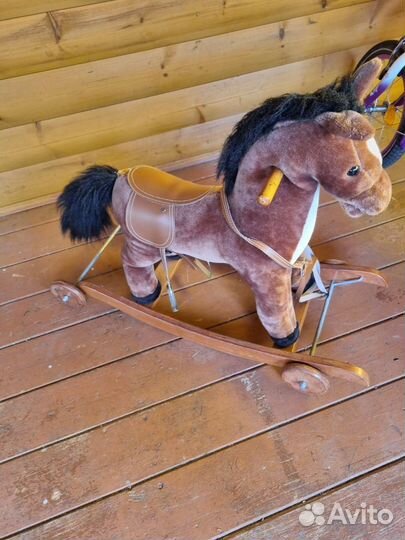 Детская качалка лошадь