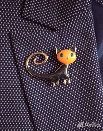 Брошь-кулон Кошка. Новая