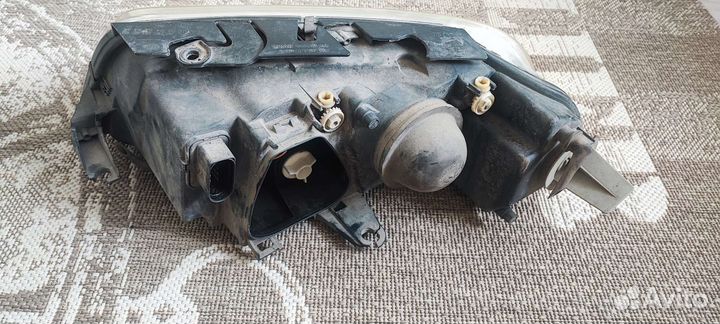 Фары Volkswagen Passat B5+