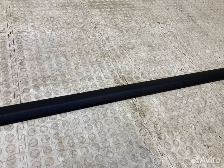 Молдинг двери передний левый Nissan Almera G15