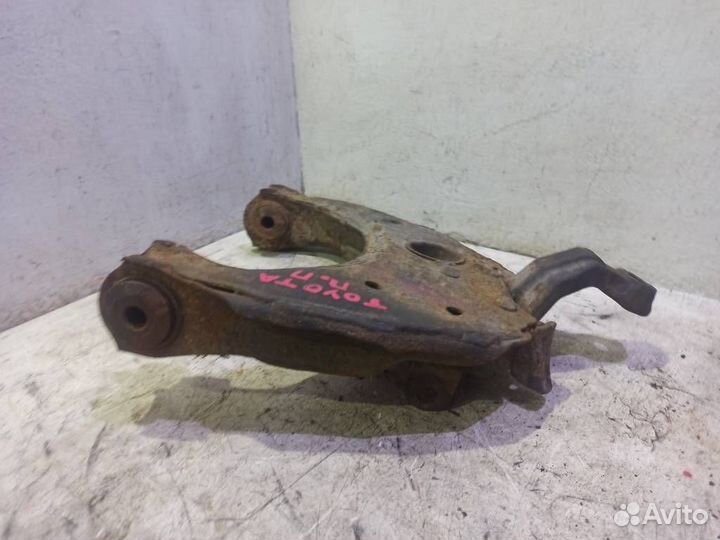 Рычаг передний правый нижний