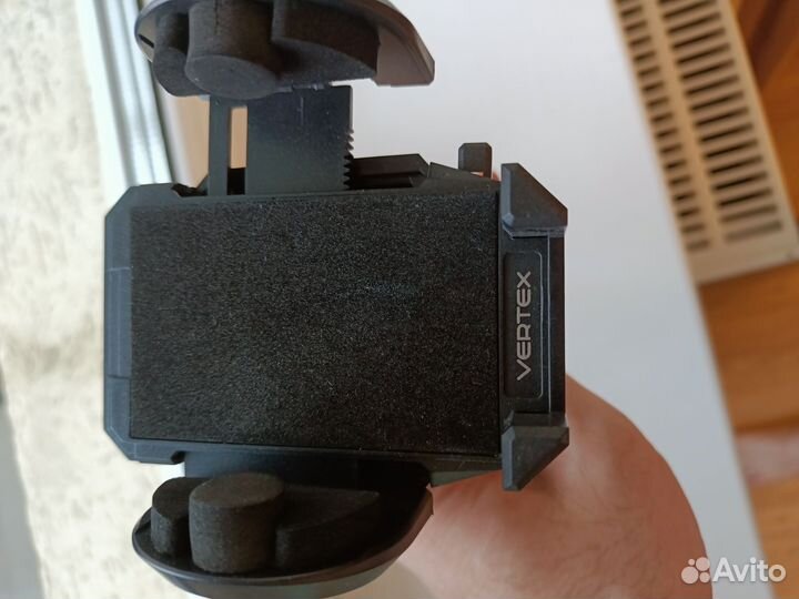 Держатель для телефона в машину на присоске