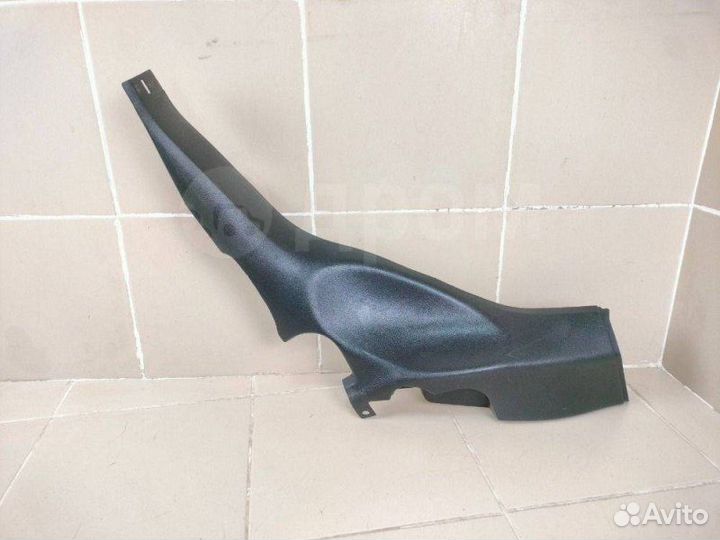 Обшивка арки задняя правая Ford Fiesta MK5