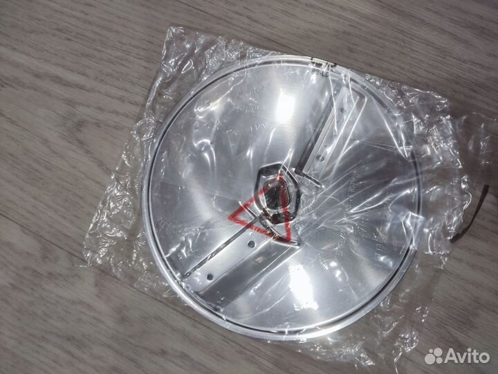 Продам набор терок на кухонную машину Bosch