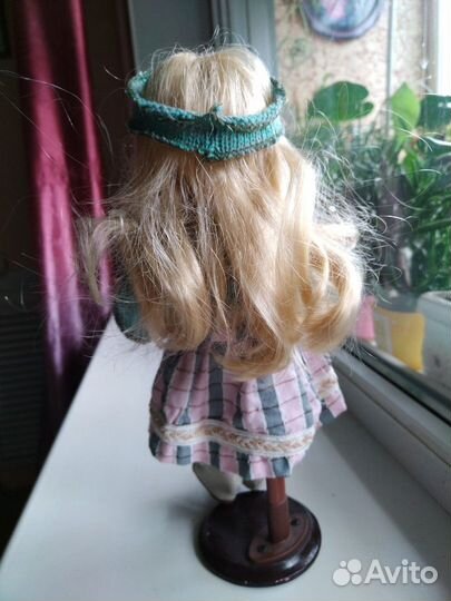 Кукла керамическая