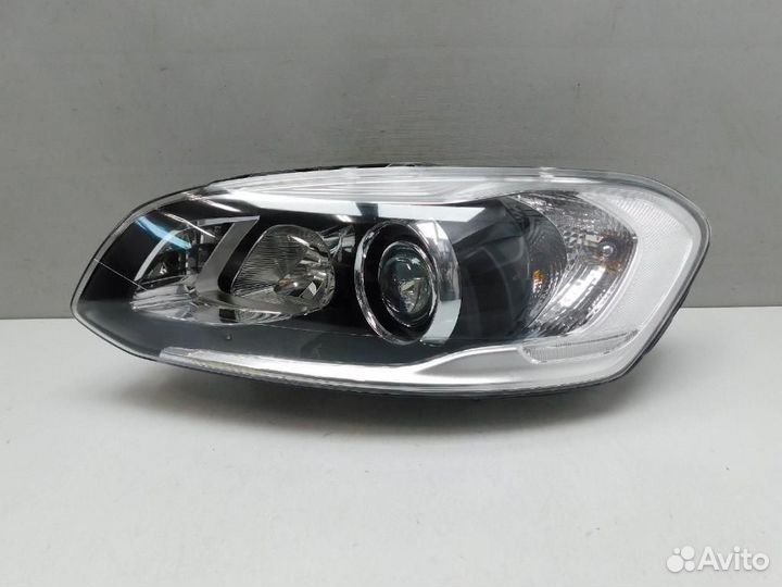 Фара левая Volvo XC60