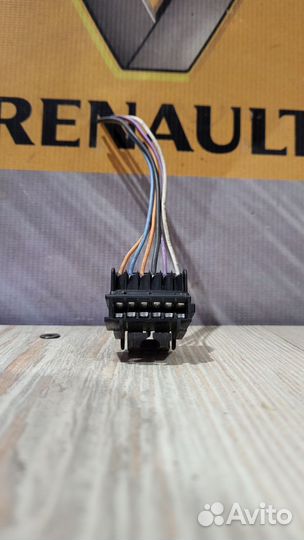 Штекер Разъём заднего фонаря Renault logan