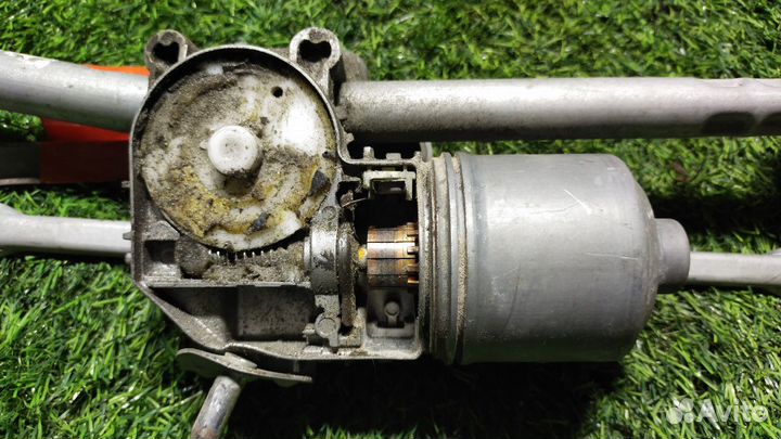 Моторчик дворников Volkswagen Polo