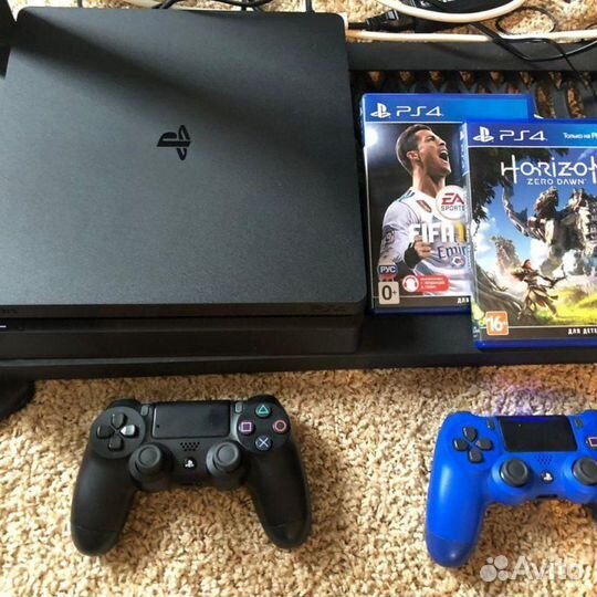 Sony PS4 slim 500