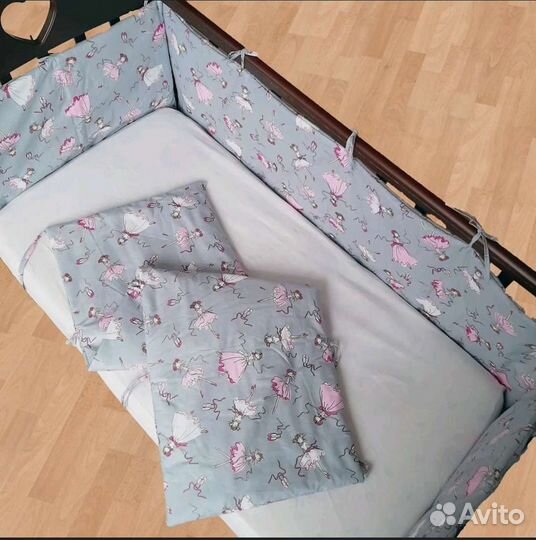 Бортики в детскую кроватку новые