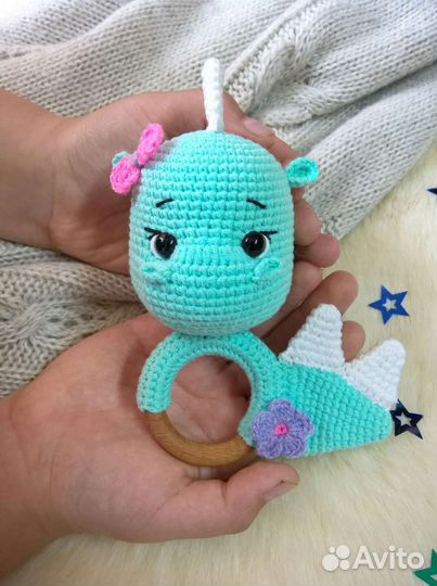 Погремушка для малышки