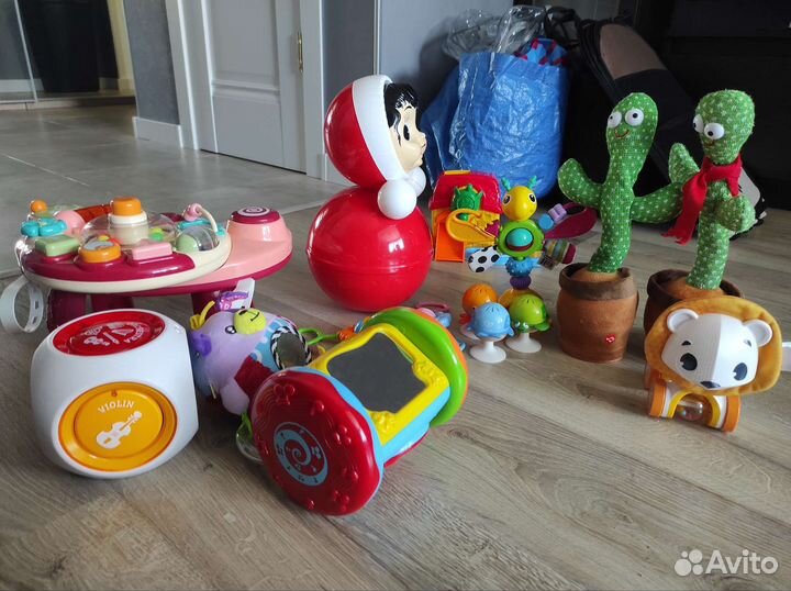 Игрушки для малышей пакетом