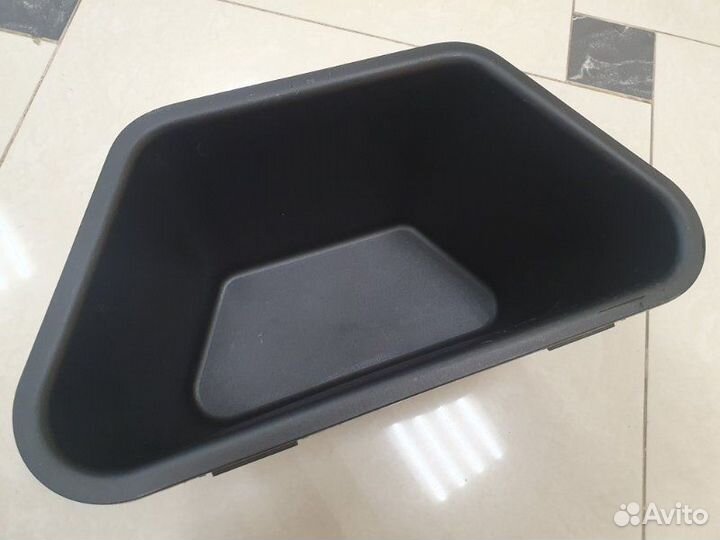 Ящик для инструмента Land Rover Range Rover