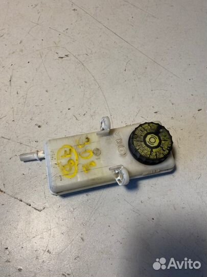 Бачок тормозной жидкости Peugeot 308 EP6