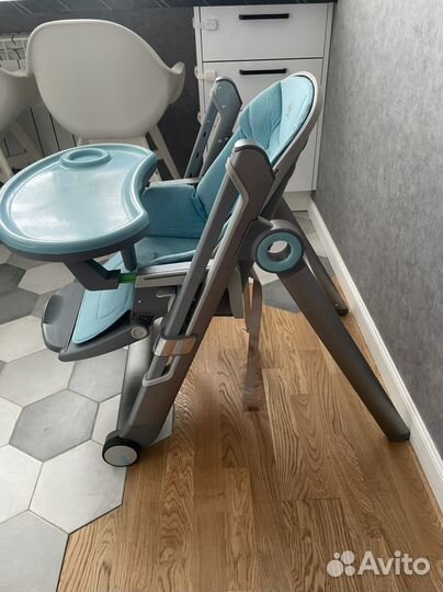 Детский стульчик для кормления
