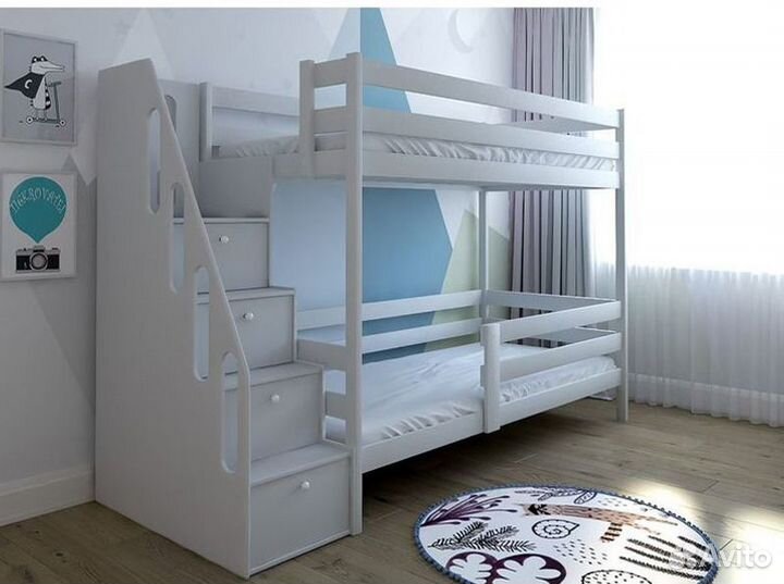 Двухъярусная детская кровать с лестницей комодом