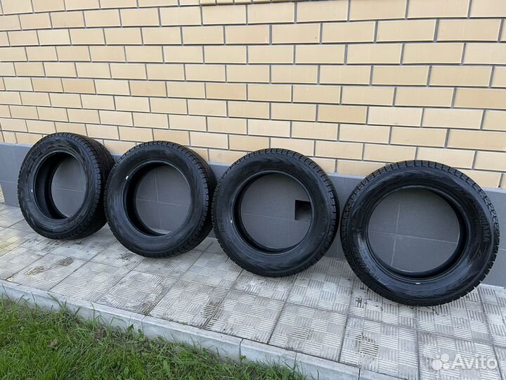 Yokohama Ice Guard G075 215/65 R17 99