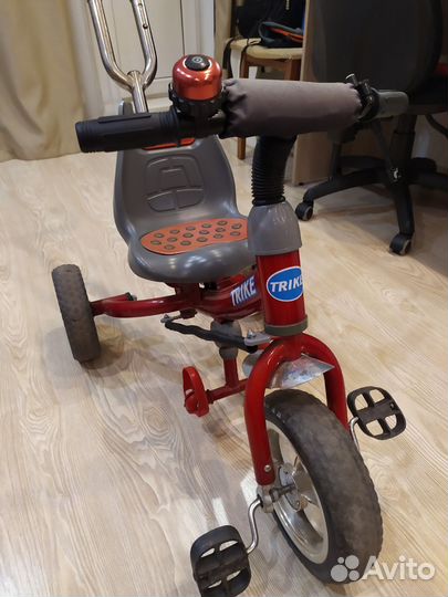 Велосипед с родительской ручкой