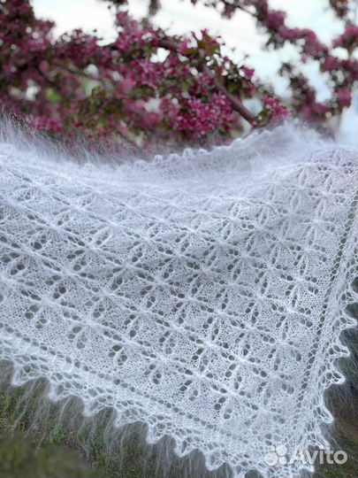 Косынка пуховая белая ажурная Козий пух