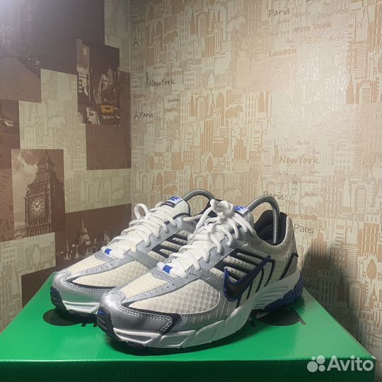 Кроссовки Nike