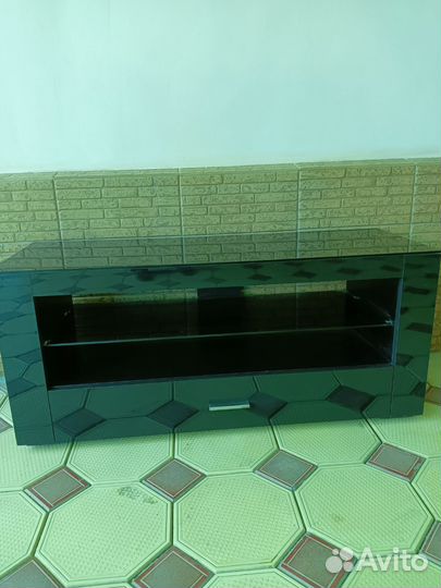 Подставка под телевизор