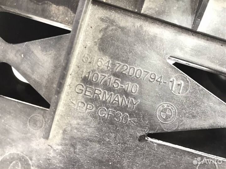 Кронштейн фары правый BMW 5-серия F10/F11 2009