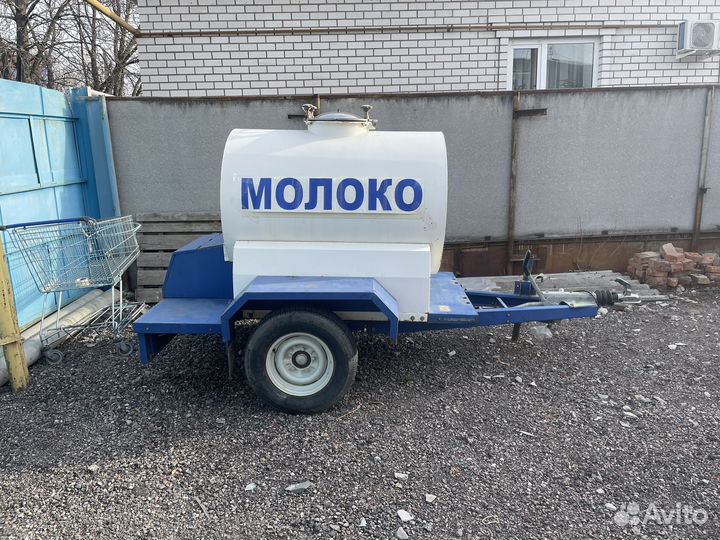 Прицеп- бочка для молока 750л