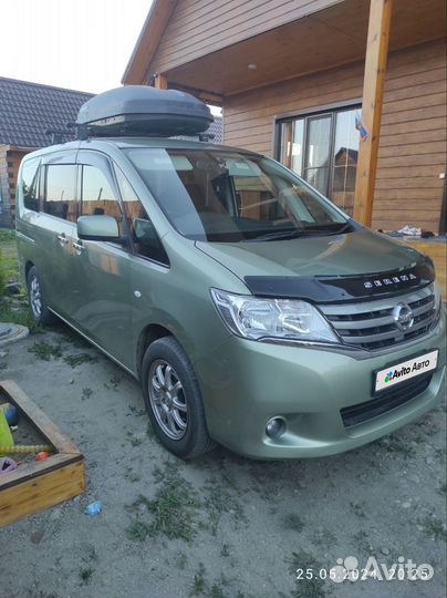 Nissan Serena 2.0 CVT, 2011, 148 000 км