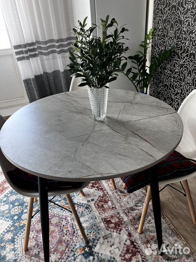 Стулья кухонные Eames комплект