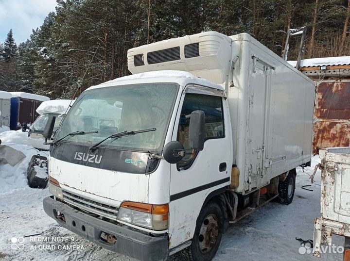 Двигатель 4HJ1 в разборе