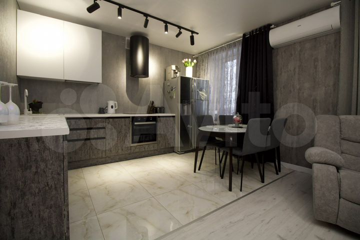 3-к. квартира, 81,8 м², 7/8 эт.