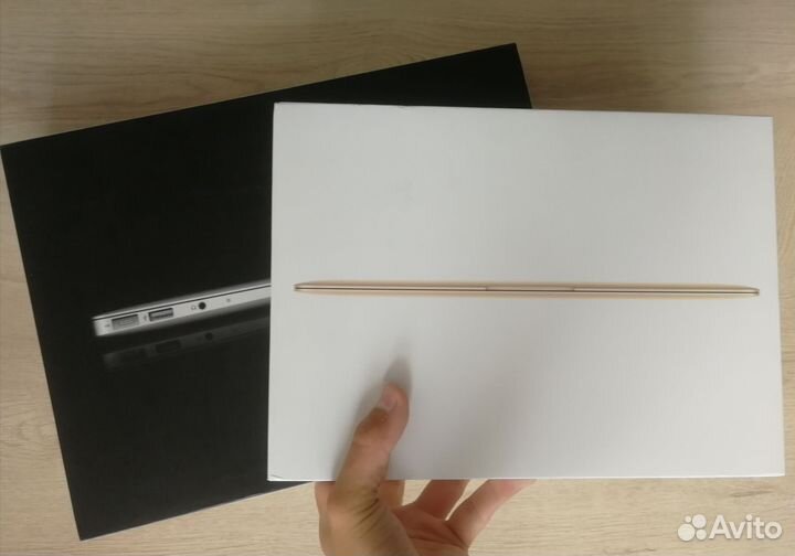 Коробки от MacBook оригинал