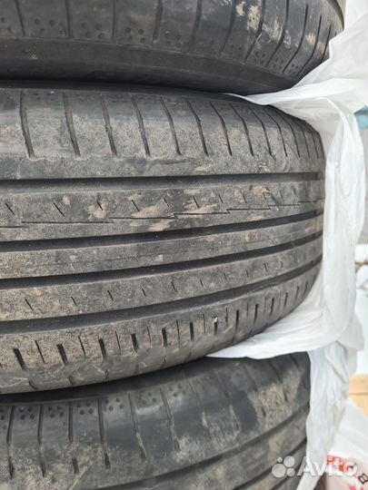 Yokohama BluEarth AE50 215/65 R17 99V