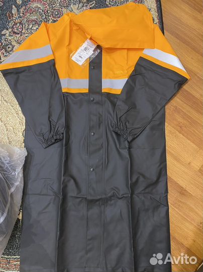 Резиновый плащ Сургутнефтегаз