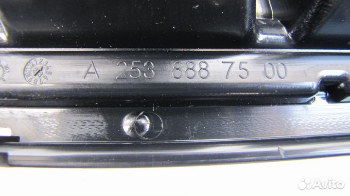 Mercedes GLC-Class X253 решетка радиатора